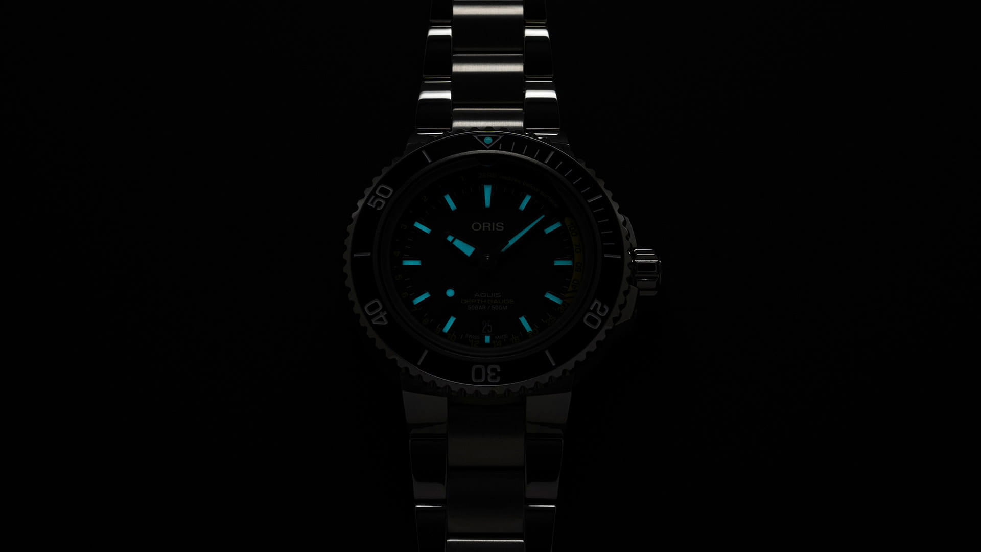 Oris Oris Aquis Depth Gauge 01 733 7755 4154-Set MB механические мужские часы часы крупный план черный циферблата